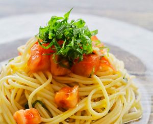 グルテンフリーで安心「玄米めん」レシピ「トマトの冷製パスタ」