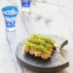 玄米パウダーレシピ「にんにく味噌の鶏モモ串」
